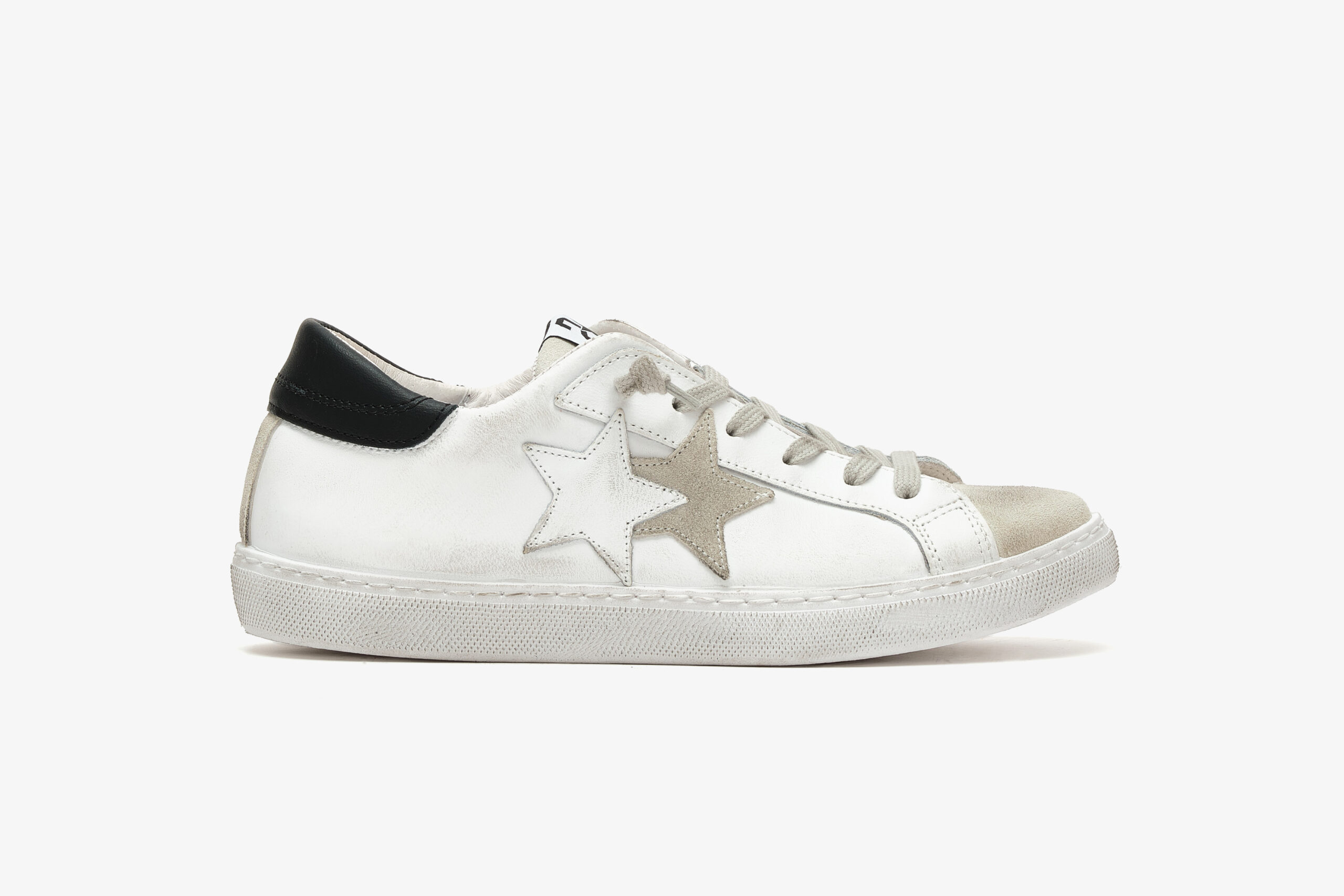 2 STAR SNEAKER LOW IN PELLE BIANCA CON DETTAGLI NERO/BEIGE - EFFETTO "USED"
