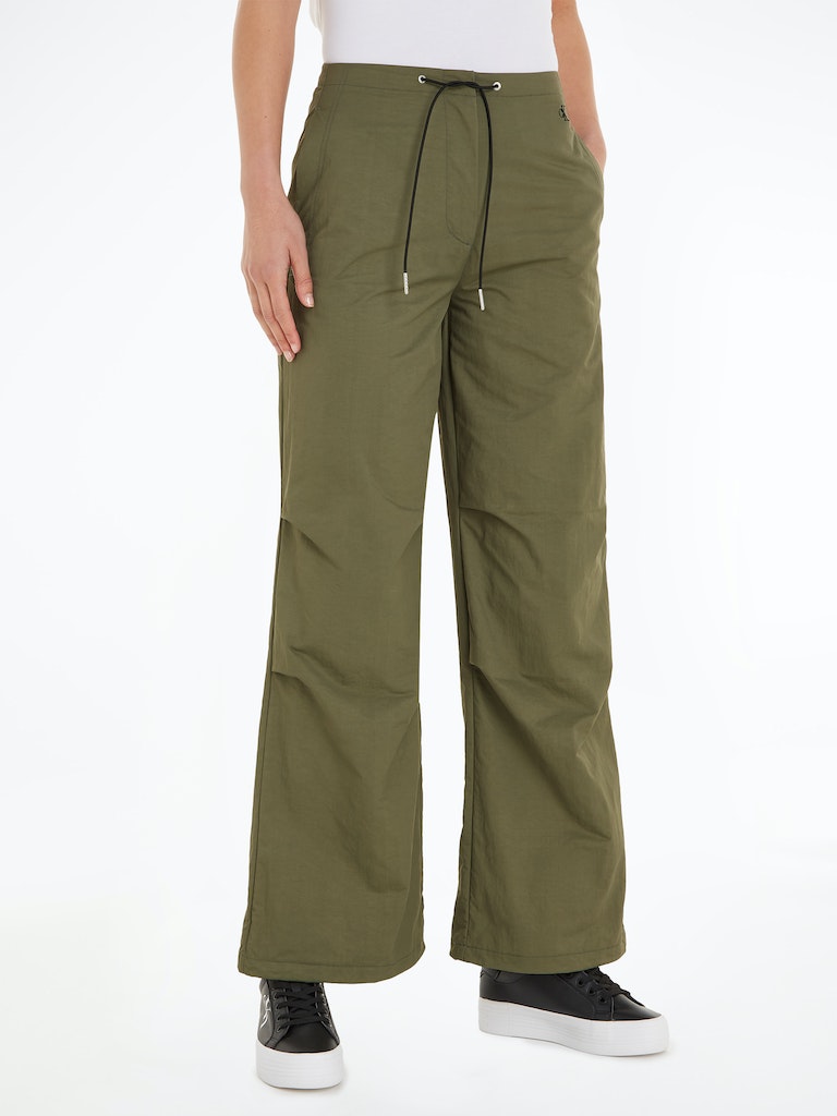 CALVIN KLEIN JEANS PANTALONI PARACADUTE IN NYLON