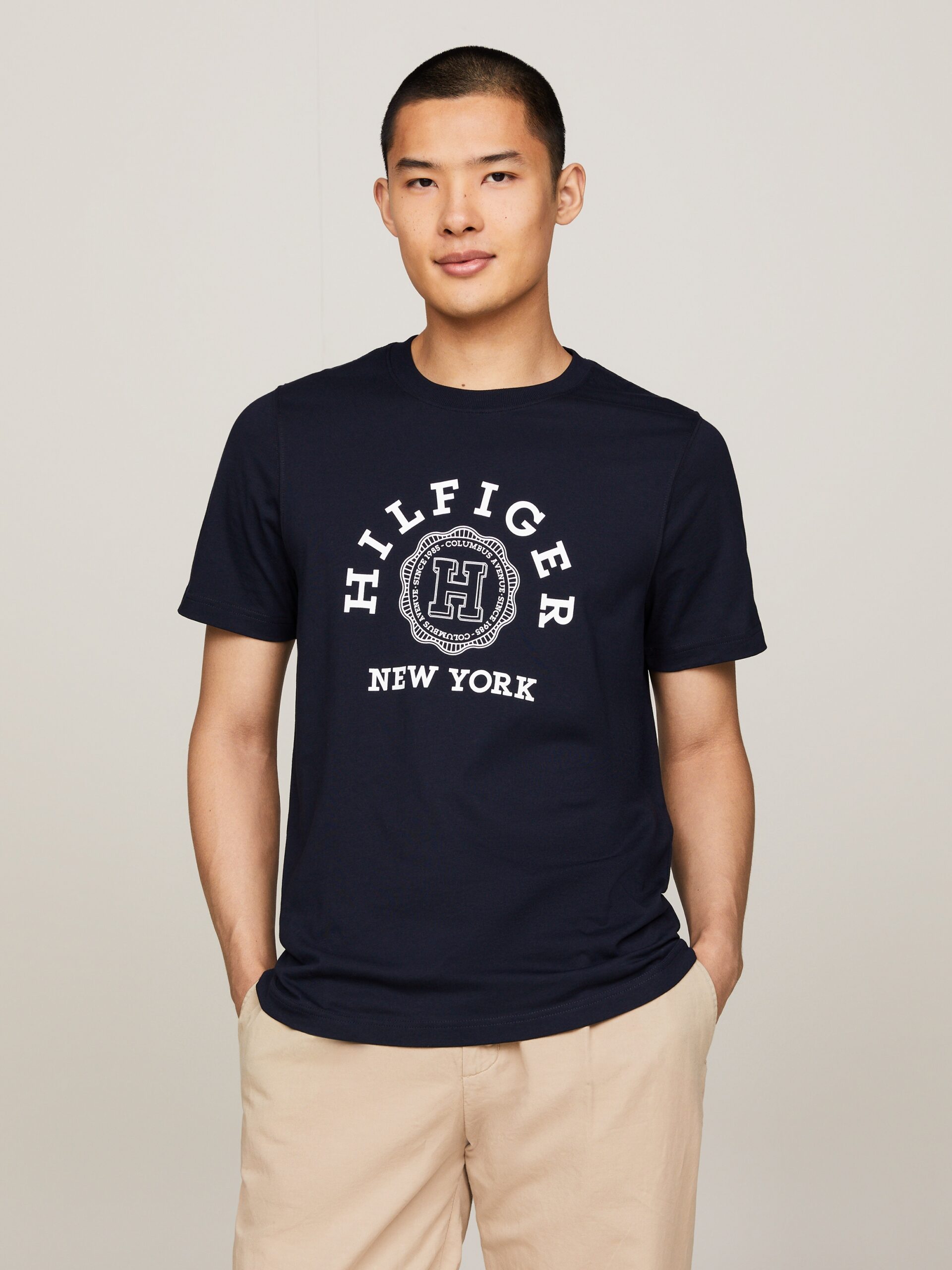 TOMMY HILFIGER T-SHIRT CON LOGO