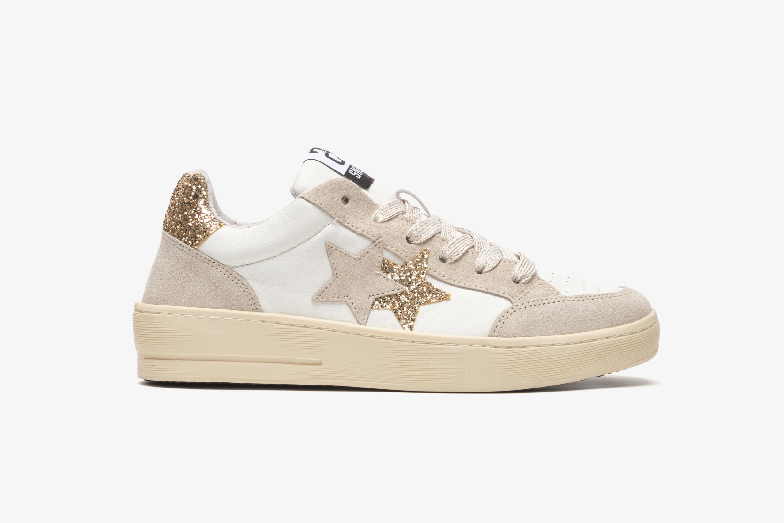 2 STAR SNEAKERS NEW STAR IN PELLE BIANCA CON DETTAGLI IN CROSTA GHIACCIO E DORATO GLITTERATO