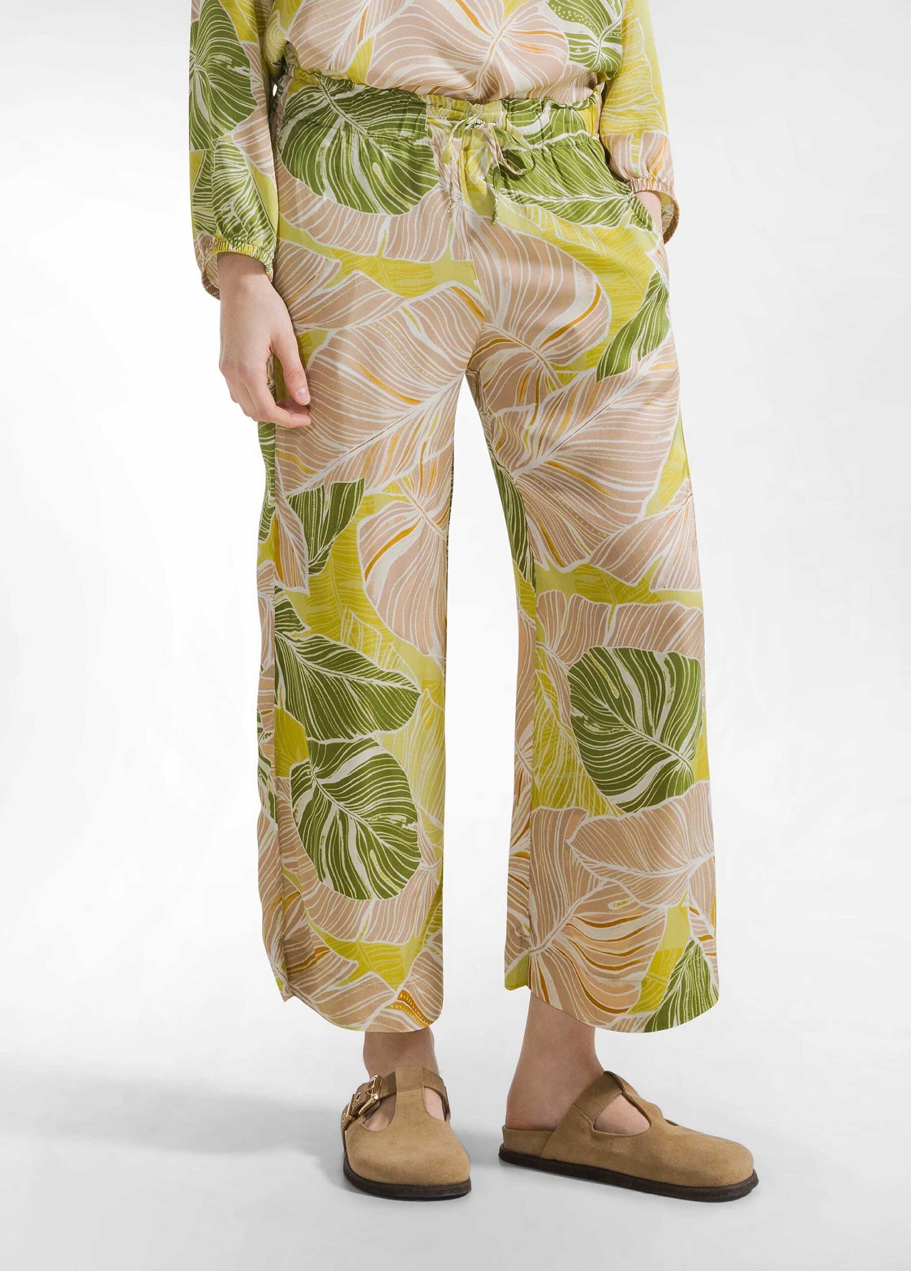 DEHA PANTALONE CROPPED IN RASO STAMPATO
