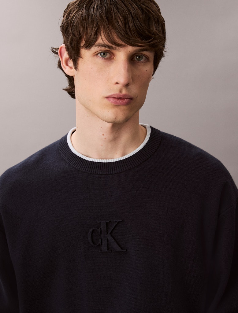 Alternative view of CALVIN KLEIN JEANS MAGLIONE RELAXED CON LOGO MONOGRAMMA IN RILIEVO