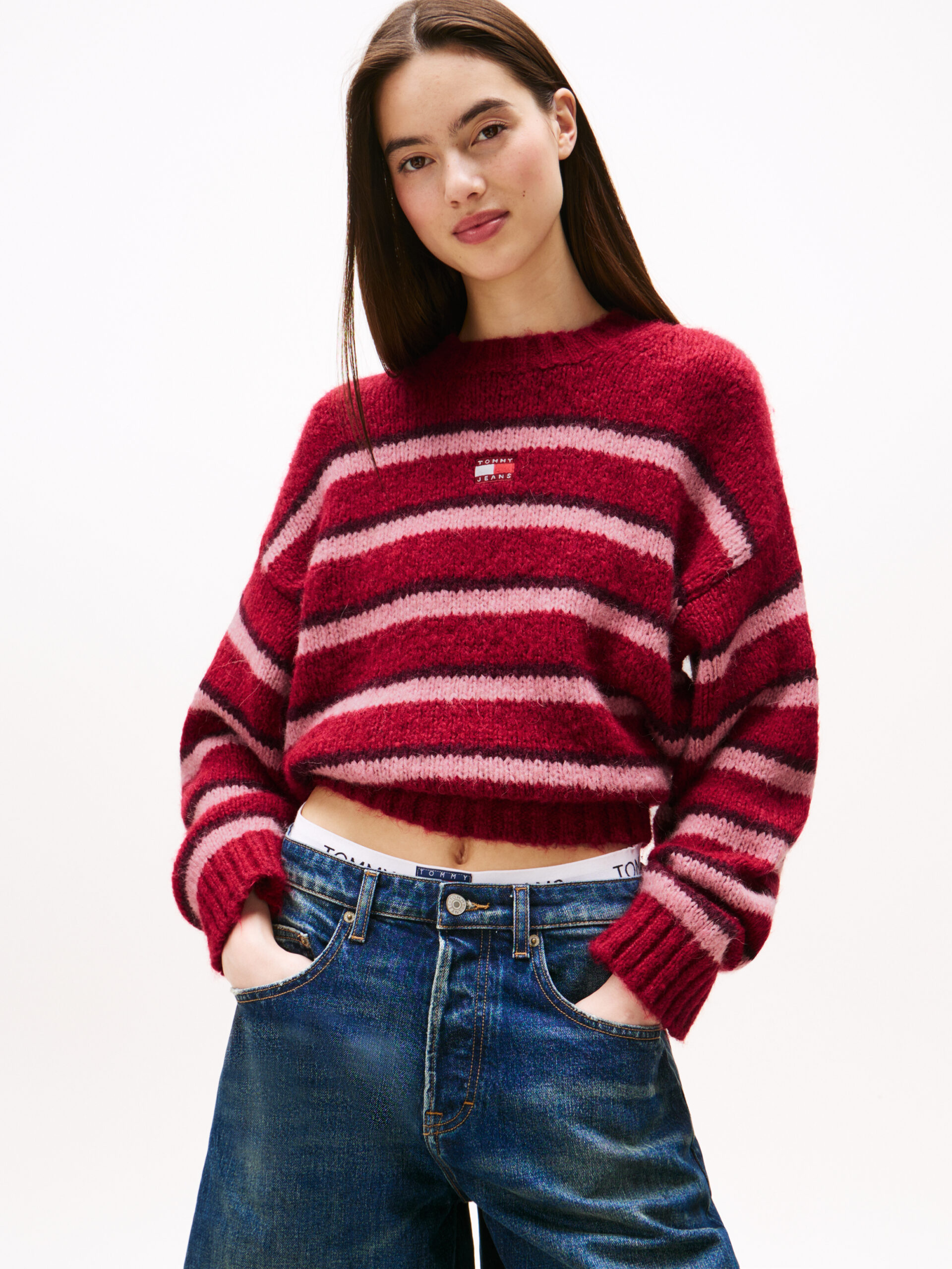 TOMMY JEANS PULLOVER RELAXED FIT CON DISTINTIVO TOMMY