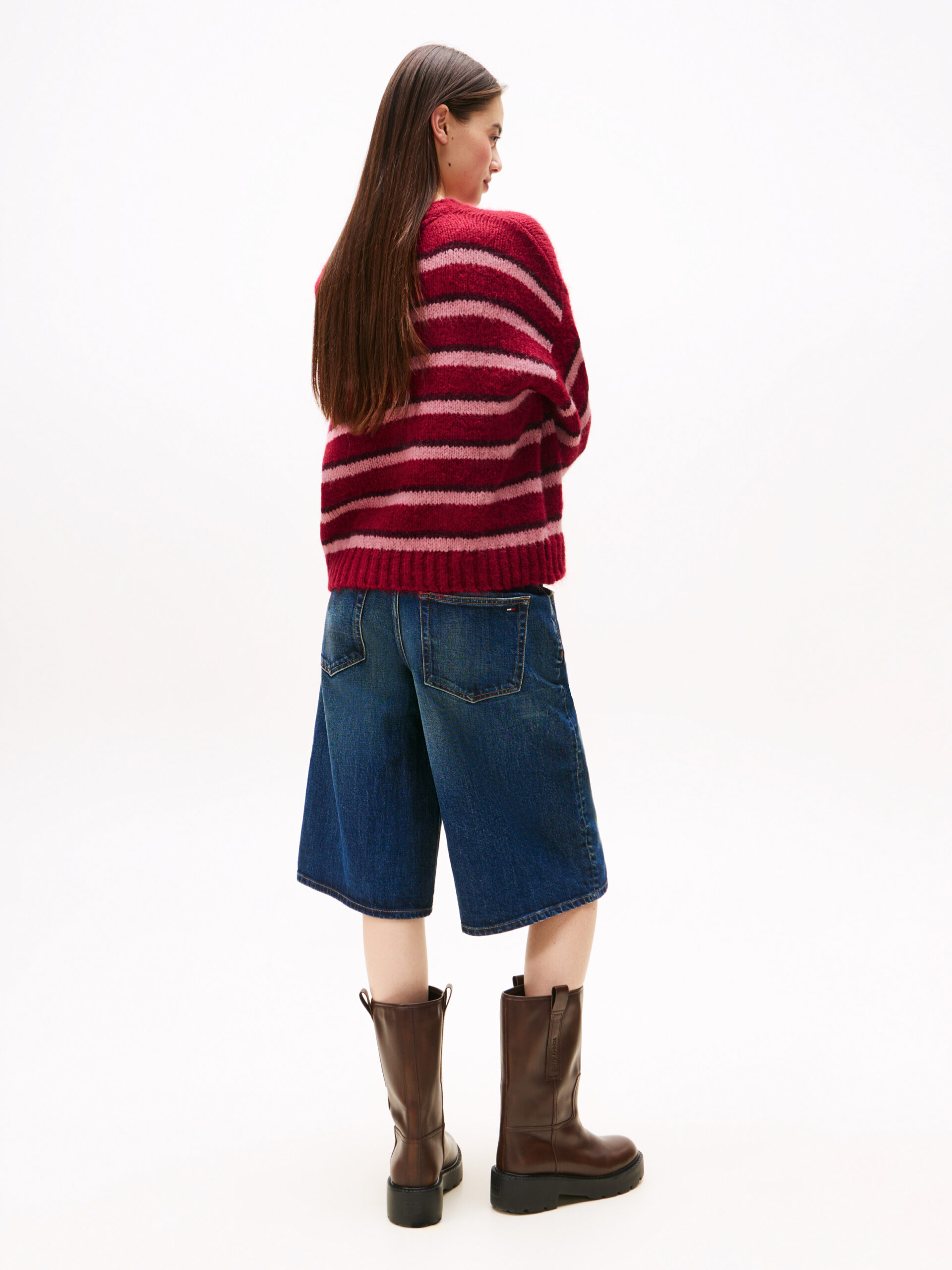 Alternative view of TOMMY JEANS PULLOVER RELAXED FIT CON DISTINTIVO TOMMY