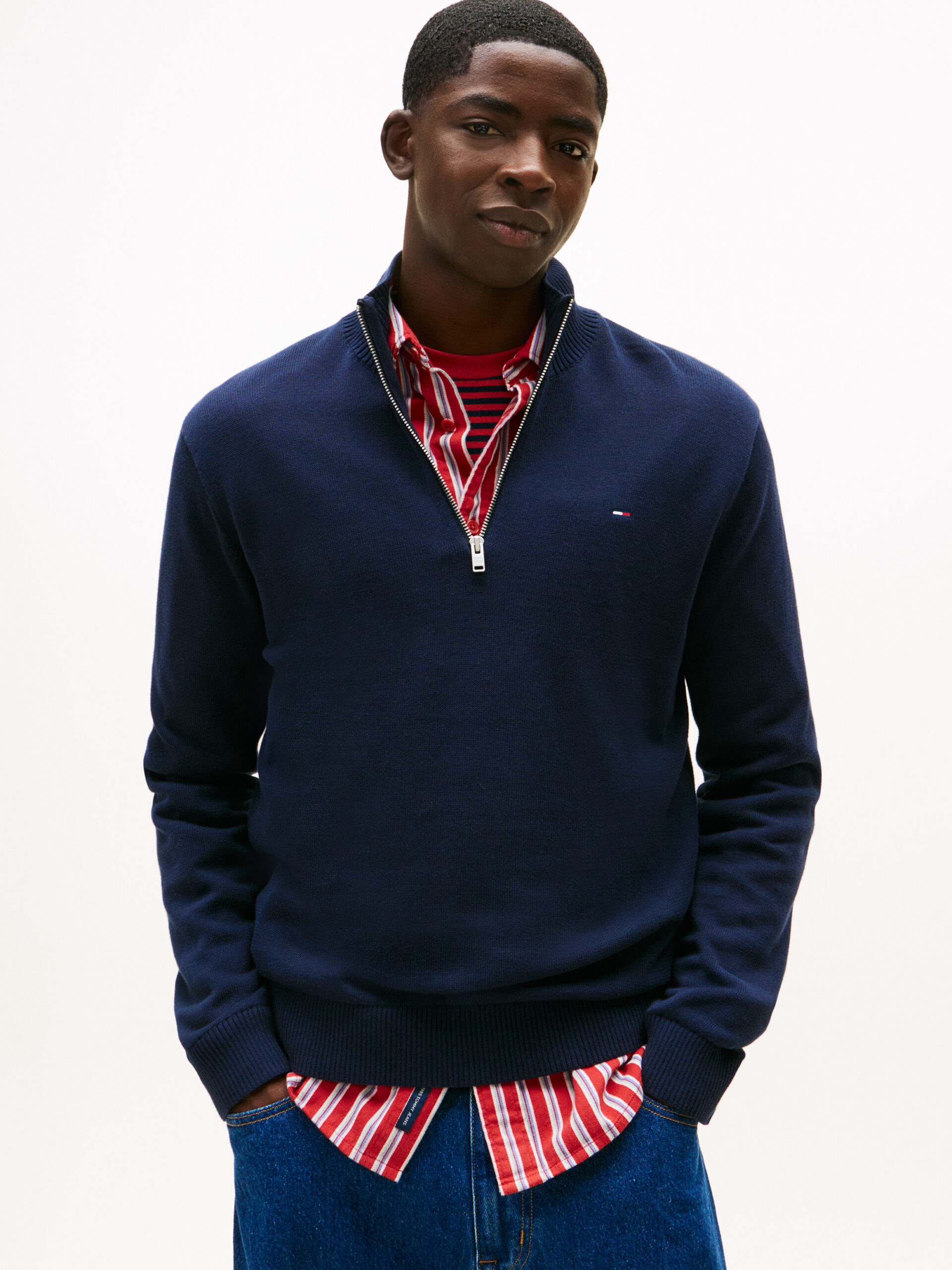 TOMMY JEANS PULLOVER SLIM FIT CON MEZZA ZIP E BANDIERINA
